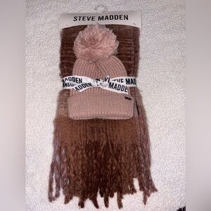 Steve Madden scarf and toboggan/hat set NEW WITH TAGS